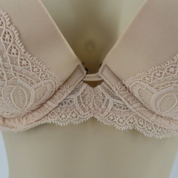 Victorias Secret 32D Very Sexy Push Up Bra Cream Lace Black Padded Underwire - Picture 3 of 16